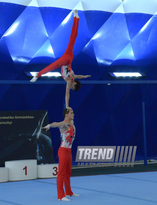 İdman gimnastikası və akrobatika üzrə Birgə Azərbaycan Birinciliyində ilk günün qalibləri mükafatlandırıldı. Bakı, Azərbaycan 3 dekabr 2015